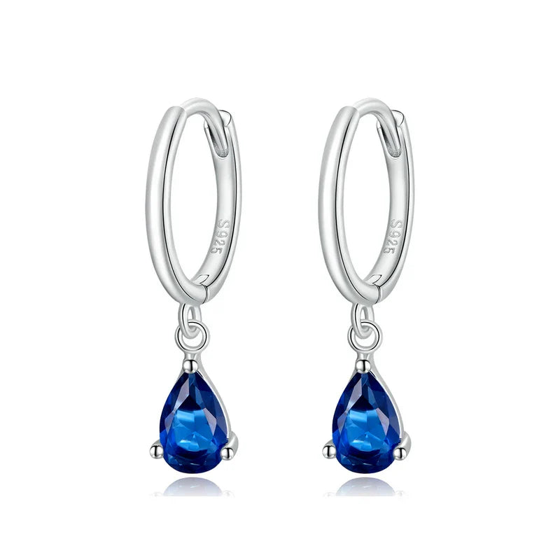 Elegant Emerald-Toned Drop Earrings: A Touch of Timeless Glamour