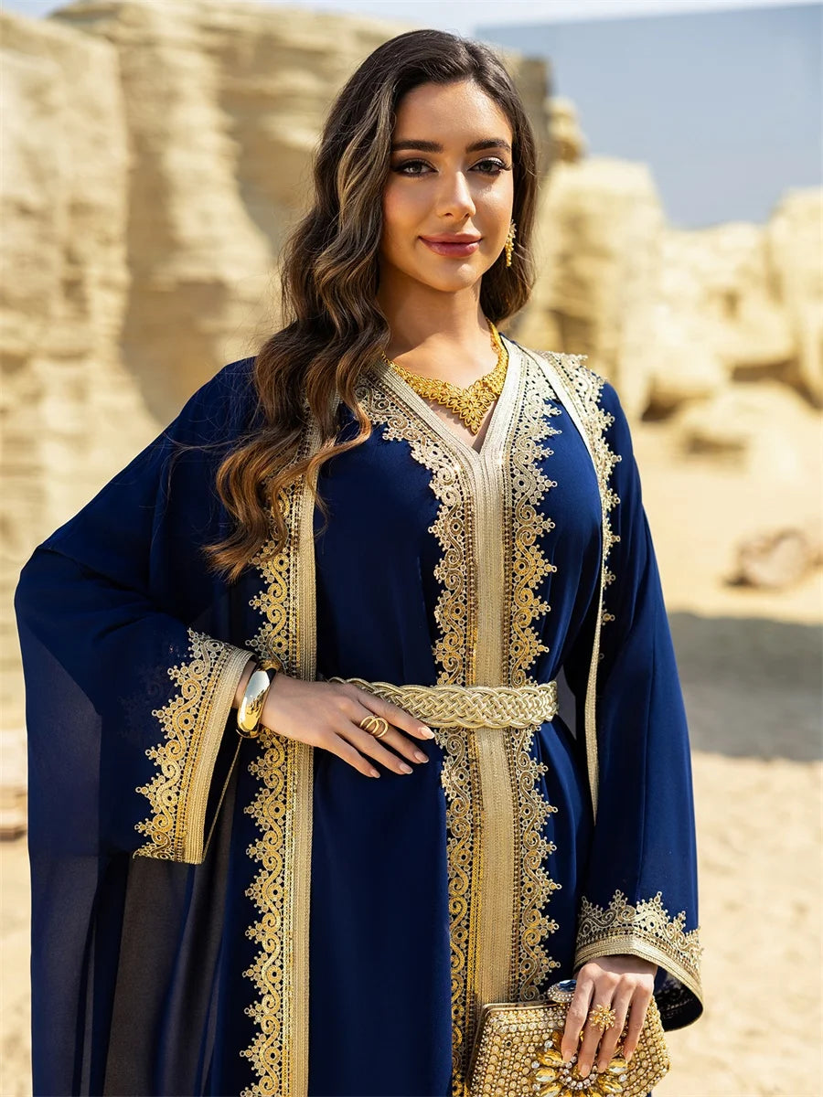 جلابية فاخرة بتطريز ذهبي أنيق