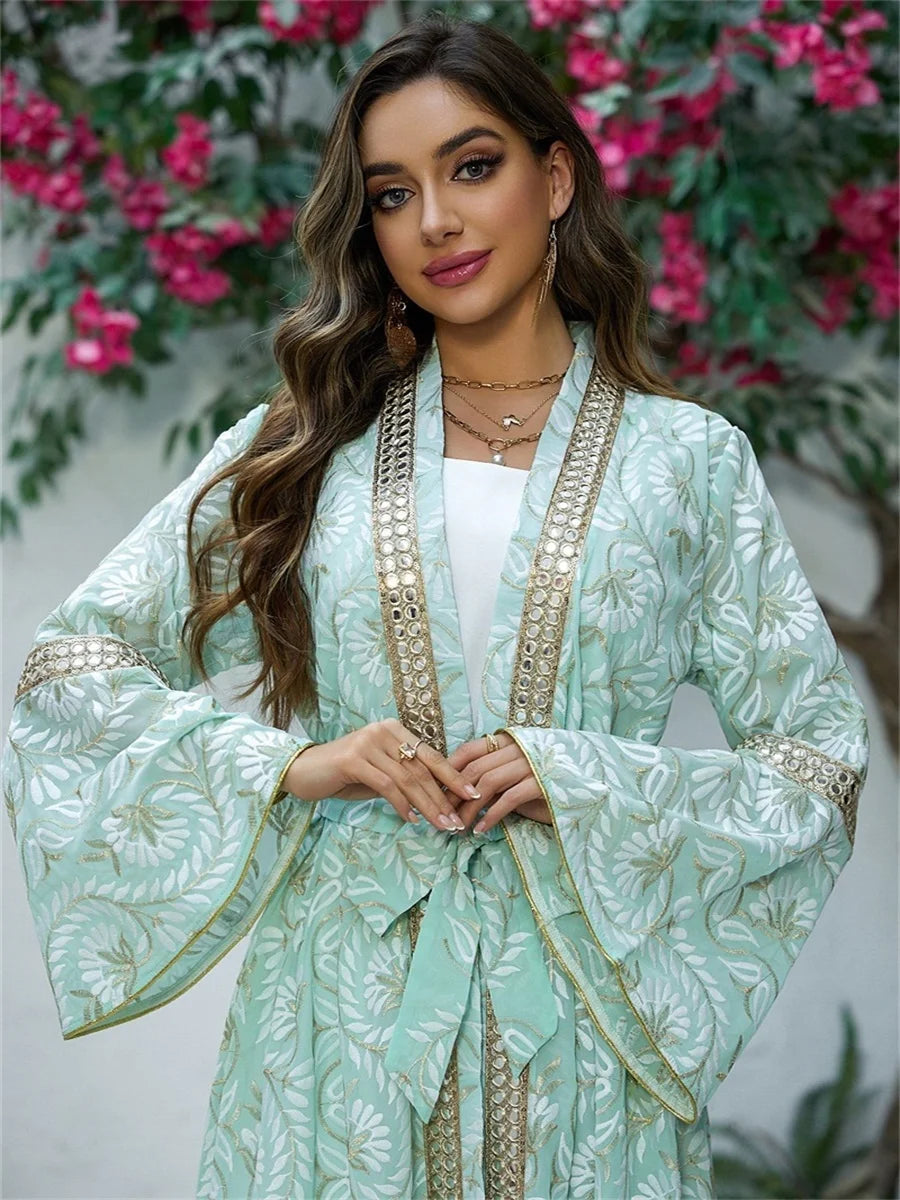 أجواء الأناقة: جلابيه فاخرة بتصميم مميز