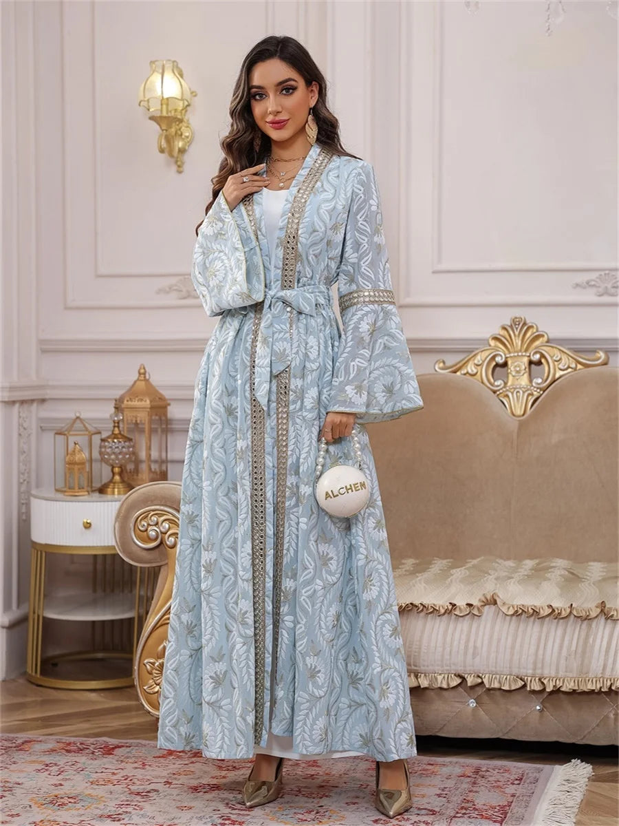 أجواء الأناقة: جلابيه فاخرة بتصميم مميز