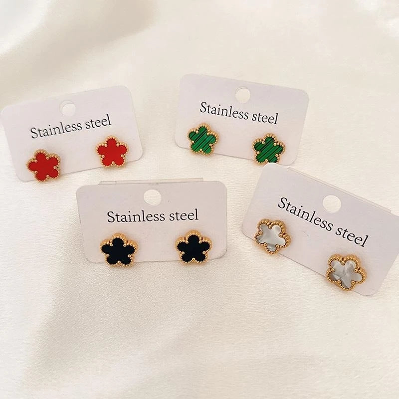 New Trendy Luxury Five Leaf Flower Pendant Necklace and earing