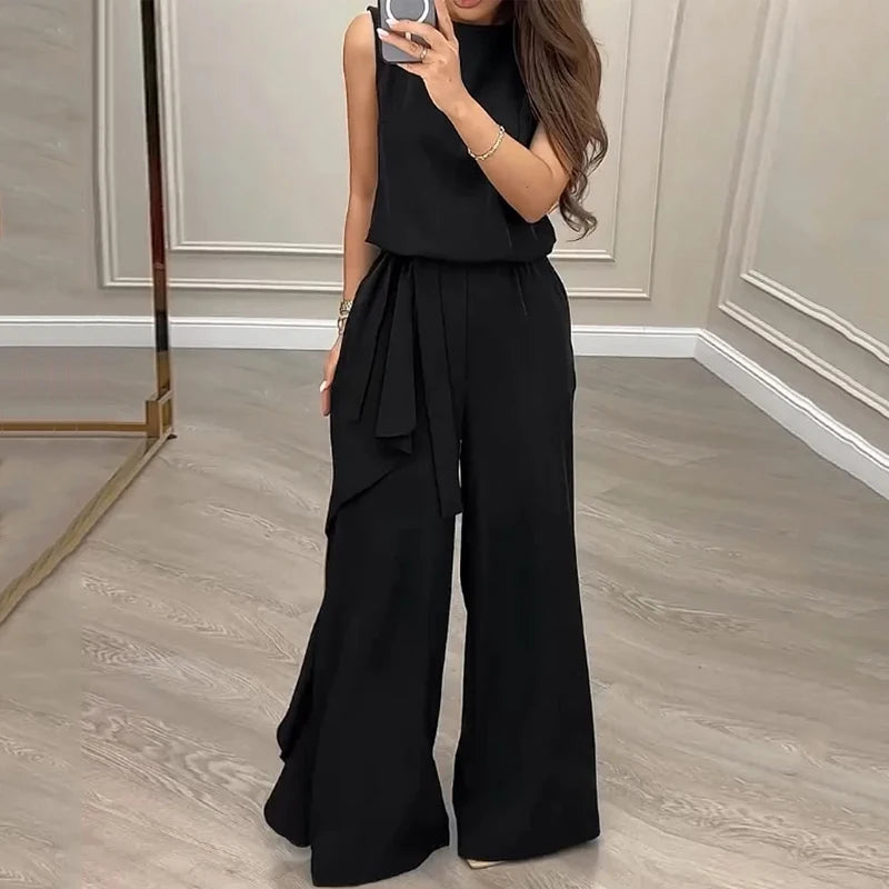 Elegant Black Jumpsuit: Chic and Versatile Style