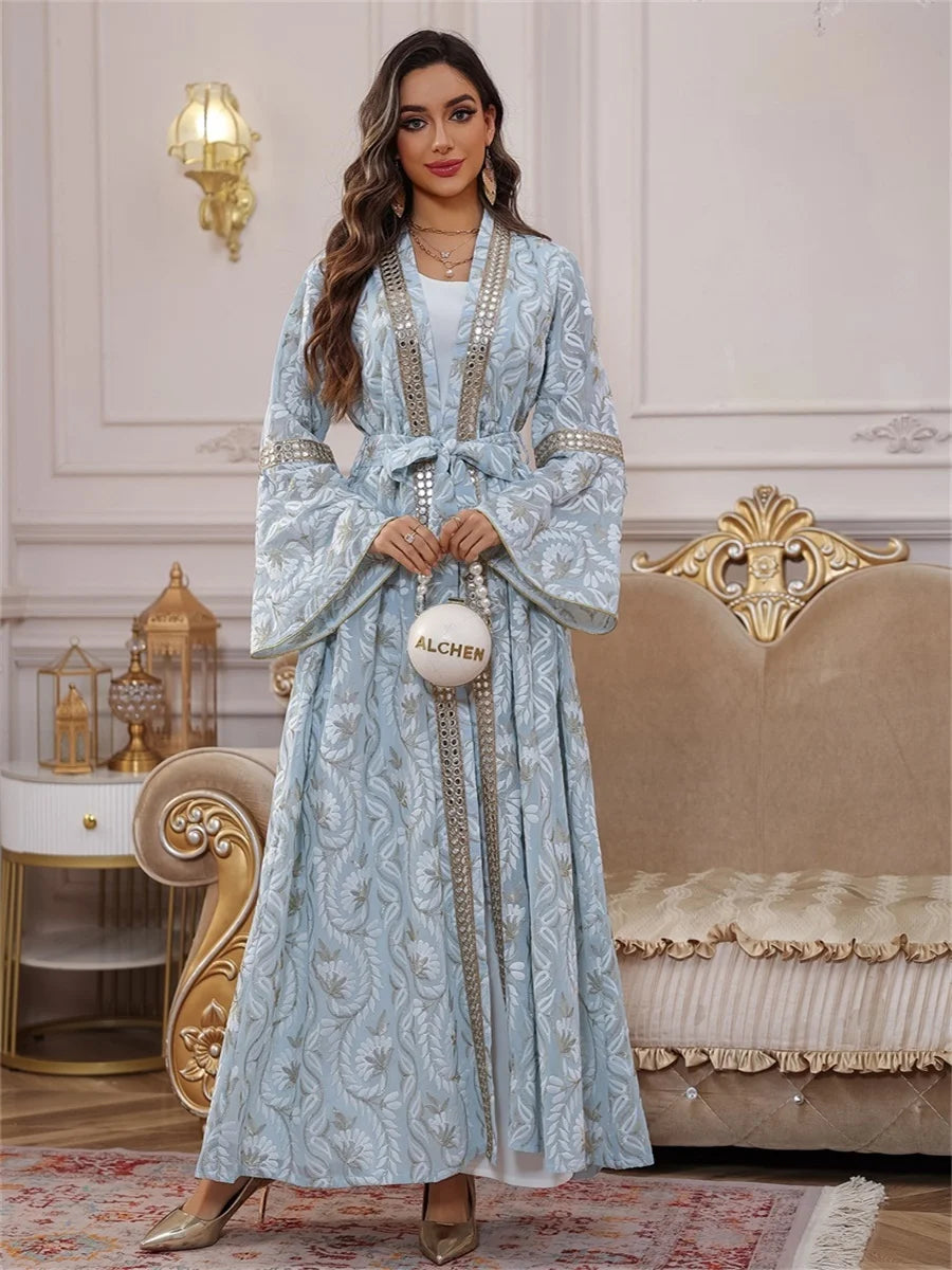 أجواء الأناقة: جلابيه فاخرة بتصميم مميز