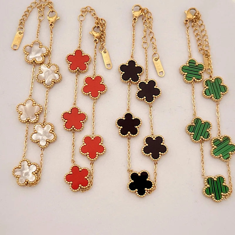 New Trendy Luxury Five Leaf Flower Pendant Necklace and earing