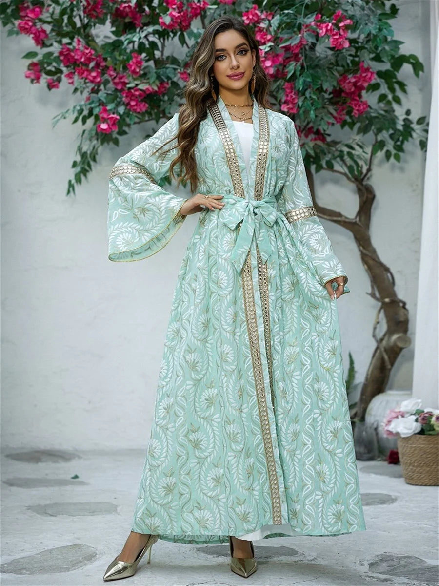 أجواء الأناقة: جلابيه فاخرة بتصميم مميز