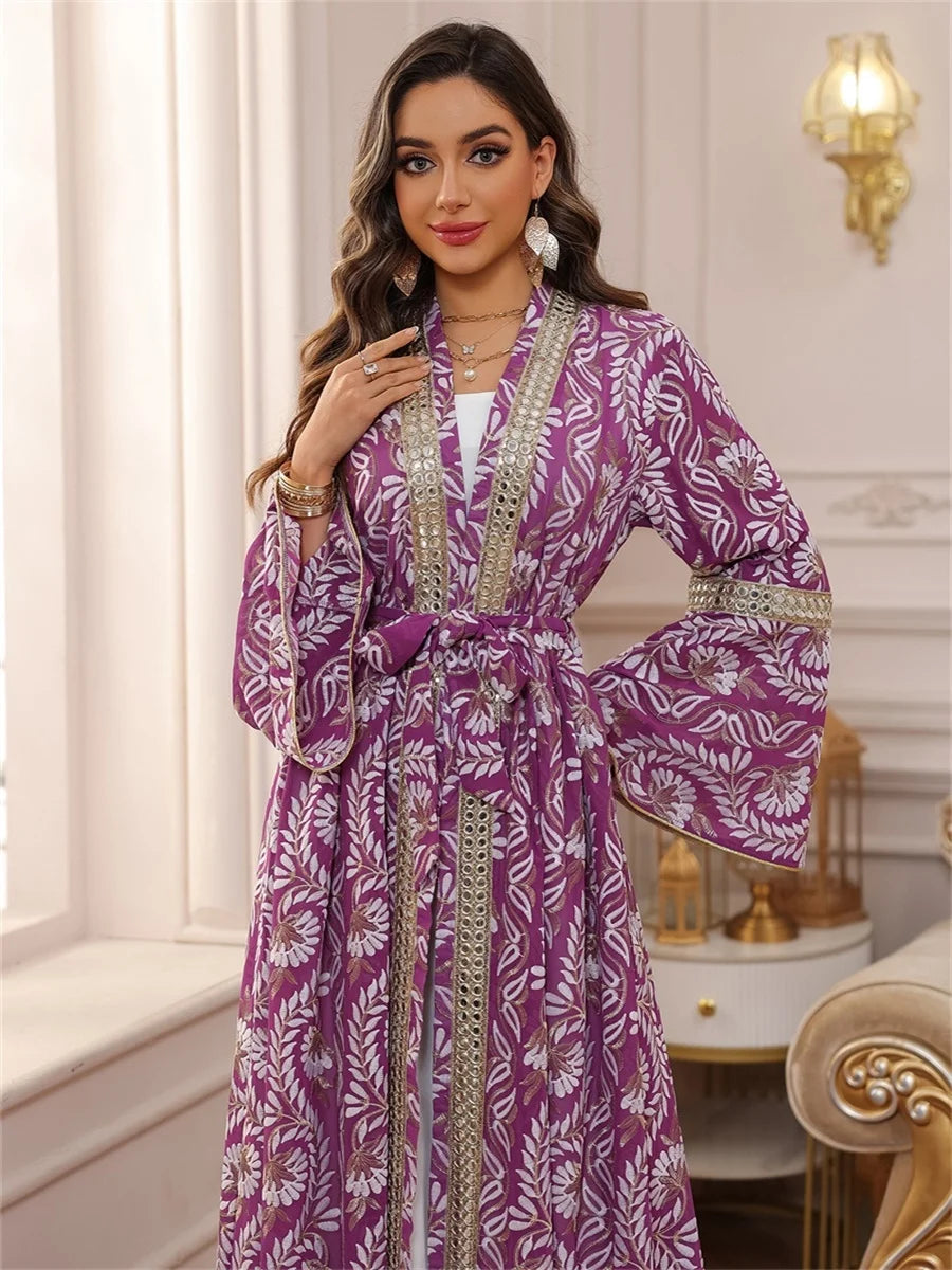 أجواء الأناقة: جلابيه فاخرة بتصميم مميز