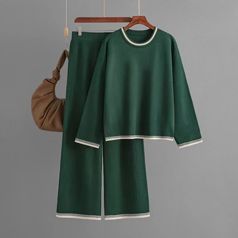 Chic Cream Ribbed Two-Piece Set: Stylish Comfort