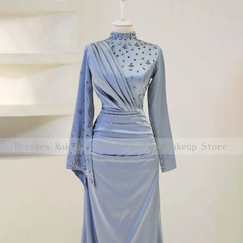 فستان سهرة أنيق بتصميم رائع باللون الأزرق الفاتح