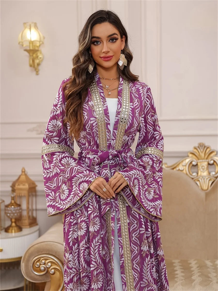 أجواء الأناقة: جلابيه فاخرة بتصميم مميز