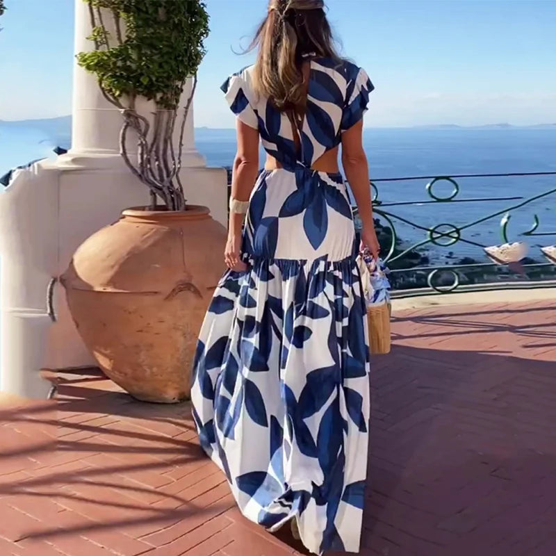 Chic Maxi Dress: Blue Leaf Print for Summer Elegance