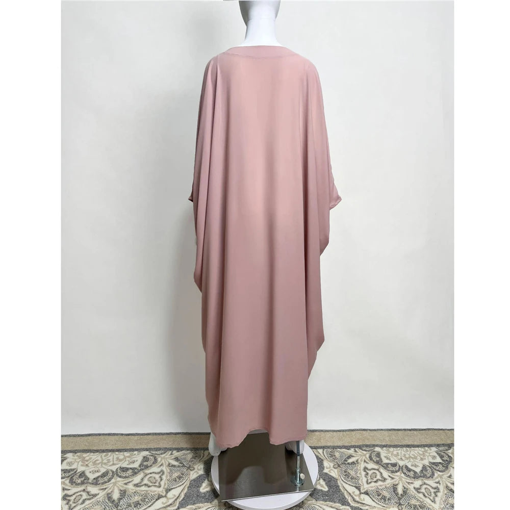 جلابيه أنيقه مزينه بتطريز دقيق