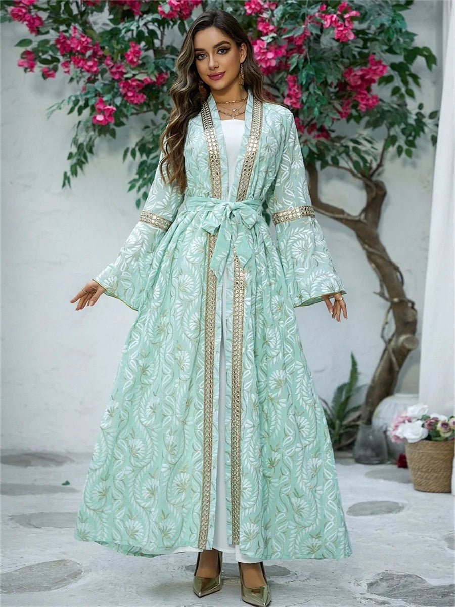 أجواء الأناقة: جلابيه فاخرة بتصميم مميز