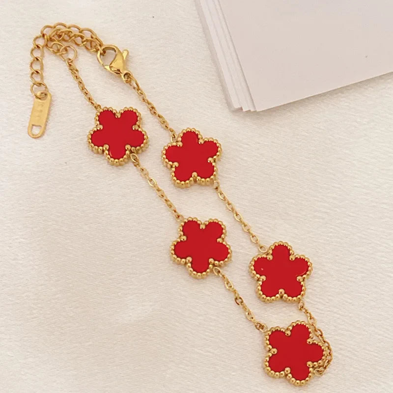 New Trendy Luxury Five Leaf Flower Pendant Necklace and earing