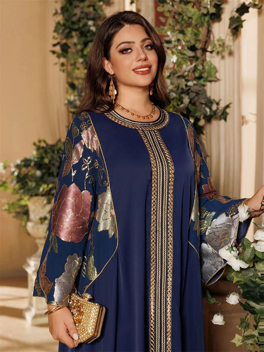 جلابية خضراء ملكية بتطريز ذهبي