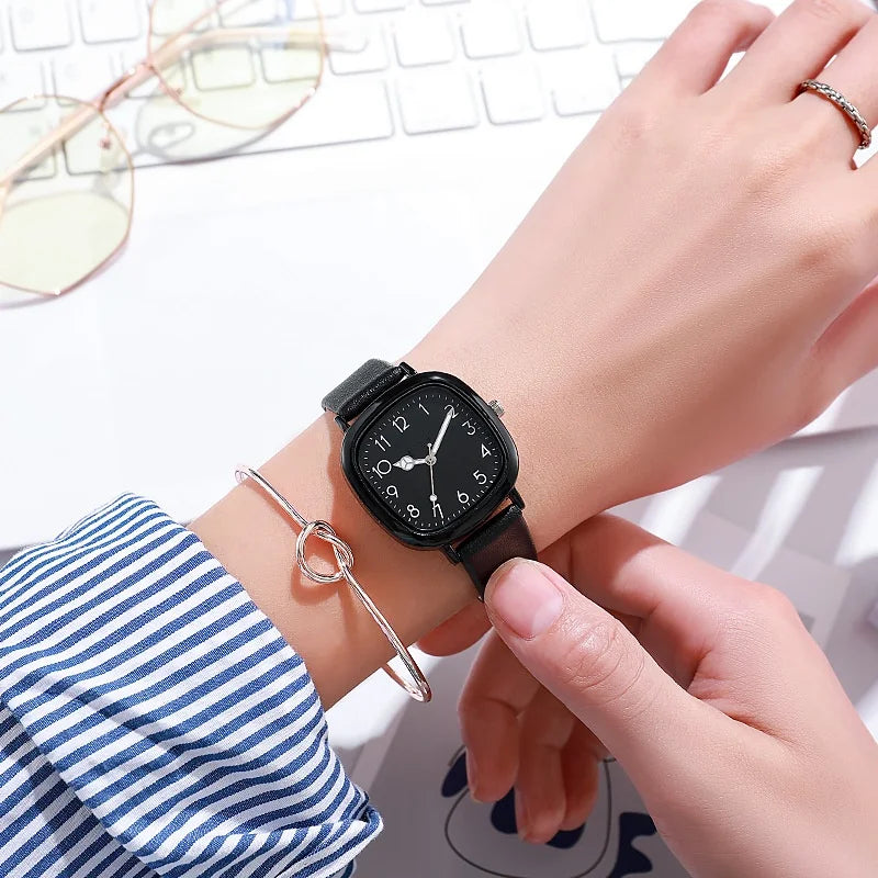Elegant Purple Minimalist Wristwatch