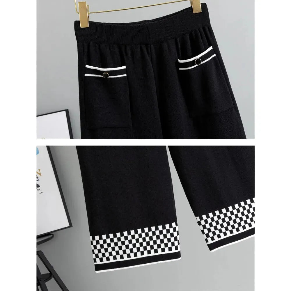 Elegant Checkerboard Two-Piece Set: Stylish Comfort