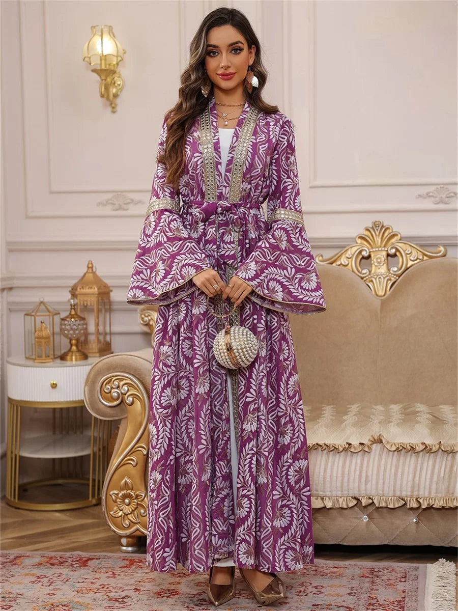 أجواء الأناقة: جلابيه فاخرة بتصميم مميز