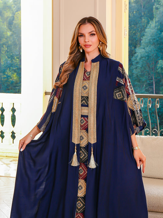 جلابية رويال كحلي بنقوش تراثية