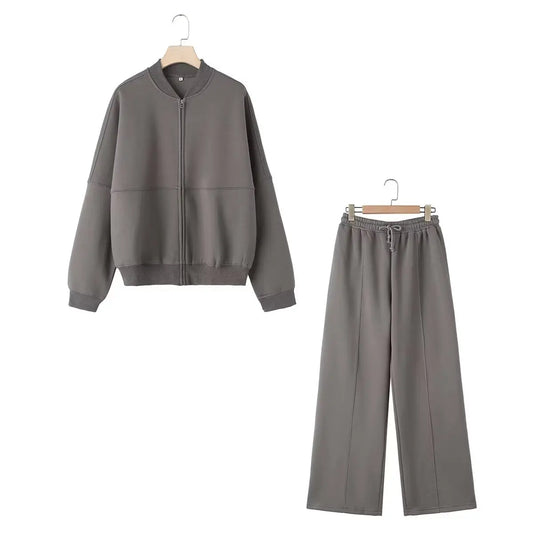 Chic and Comfortable: Modern Grey Tracksuit Set