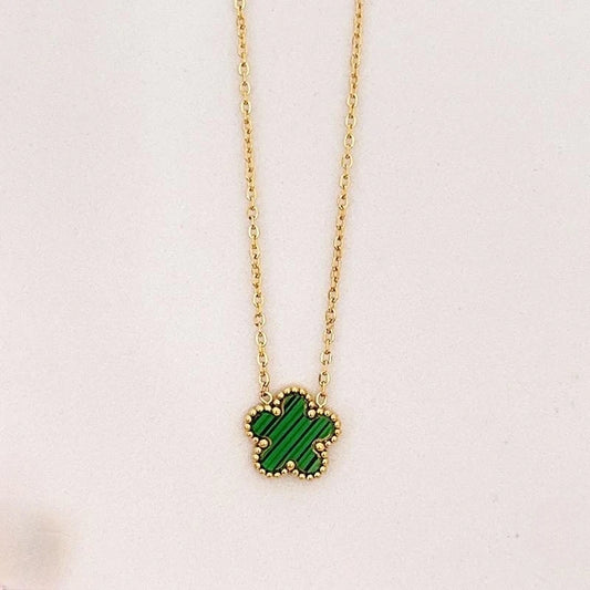 New Trendy Luxury Five Leaf Flower Pendant Necklace and earing