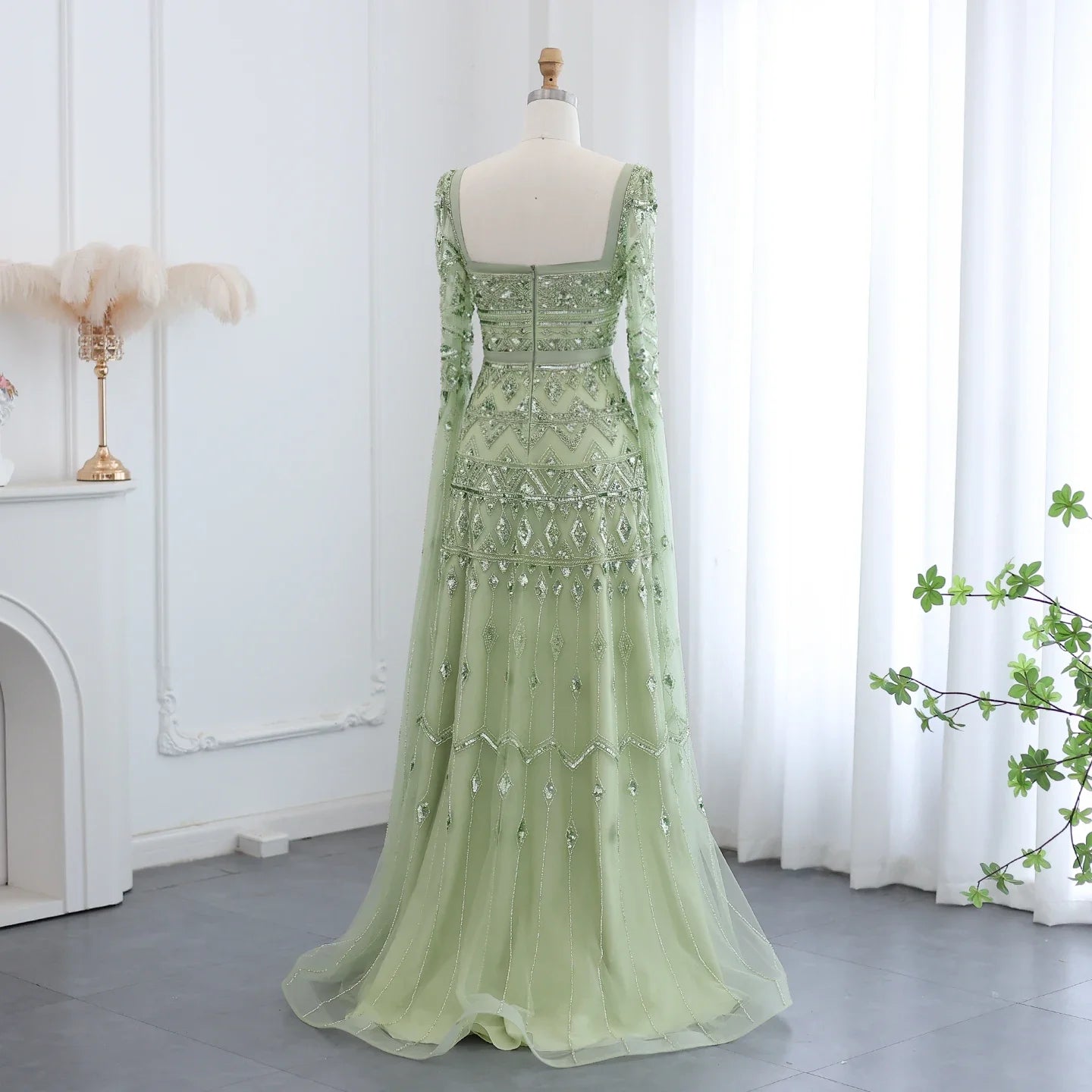 فستان الهيبة القرمزية