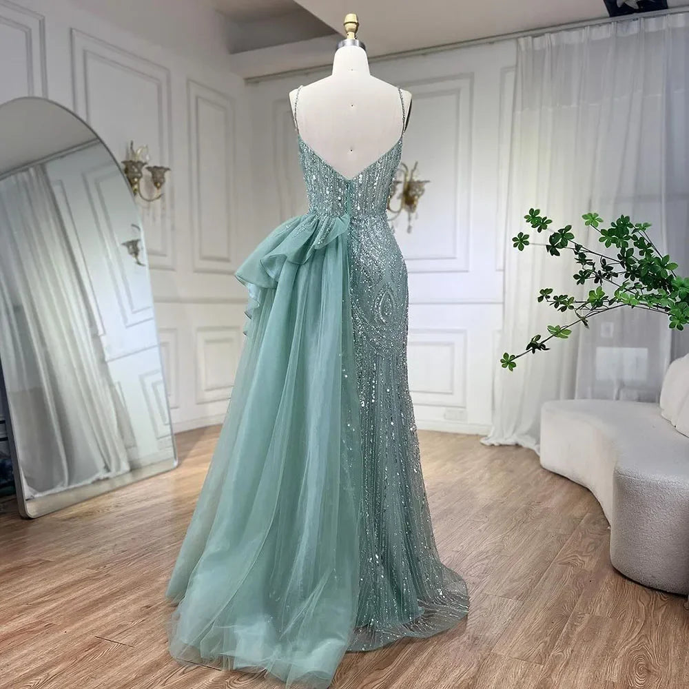فستان سهرة بخرز وتطريز جذاب