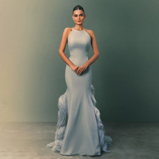 فستان سهرة طويل بتصميم حوريّة البحر